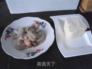【东北】虾球豆腐的做法步骤：1