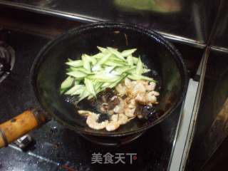 清炒虾仁(私房菜 10)的做法步骤：4