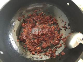 水煮虾丸和肉片的做法步骤：5