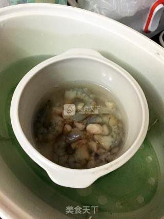干贝虾仁糙米粥的做法步骤：2