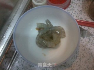 虾泥酿香菇的做法步骤：1