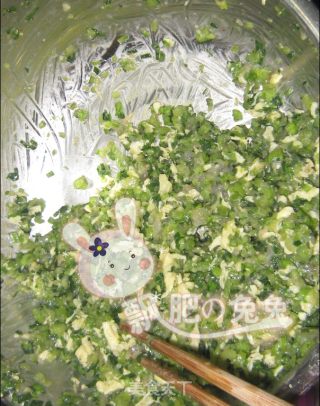 肥兔兔的私房菜——四鲜饺子的做法步骤：1