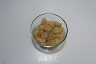 马蹄虾仁炒秋葵的做法步骤：1