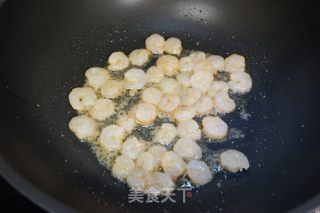 马蹄虾仁炒秋葵的做法步骤：5