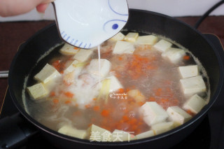 虾仁豆腐汤的做法步骤：7
