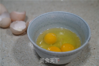 海鲜鸡蛋汤饺的做法步骤：1