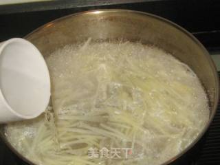 土豆丝白虾汤的做法步骤：4