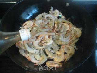 葱姜炒白虾的做法步骤：4
