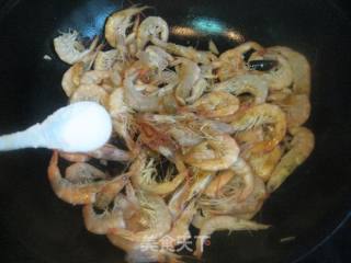 葱姜炒白虾的做法步骤：5