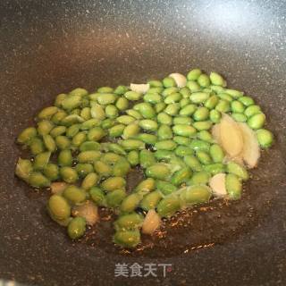 爆炒河虾豆子的做法步骤：2