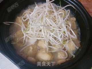  豆腐包鲜虾砂锅煲的做法步骤：8