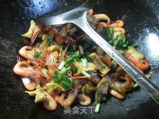 【宁波】面筋炒河虾 的做法步骤：10