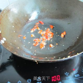 芹菜大蒜炒河虾的做法步骤：3