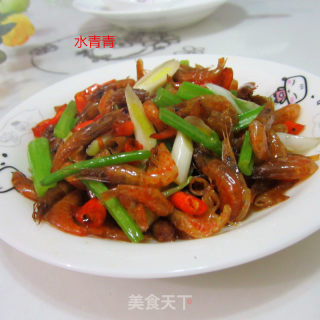 芹菜大蒜炒河虾的做法步骤：11