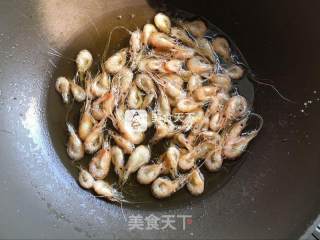 香酥小河虾的做法步骤：3