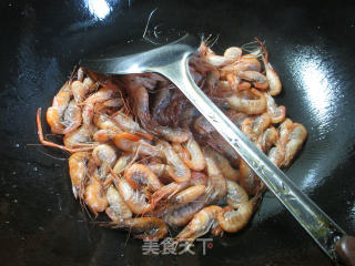 芹菜炒河虾的做法步骤：3
