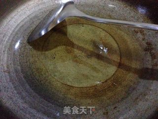 舌尖上的中国2---油爆河虾的做法步骤：3