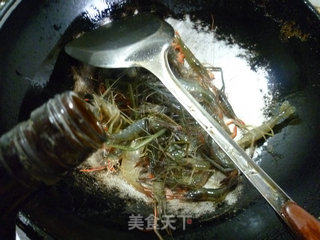 灯椒炒河虾的做法步骤：5