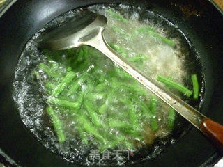 河虾炒带豆的做法步骤：4