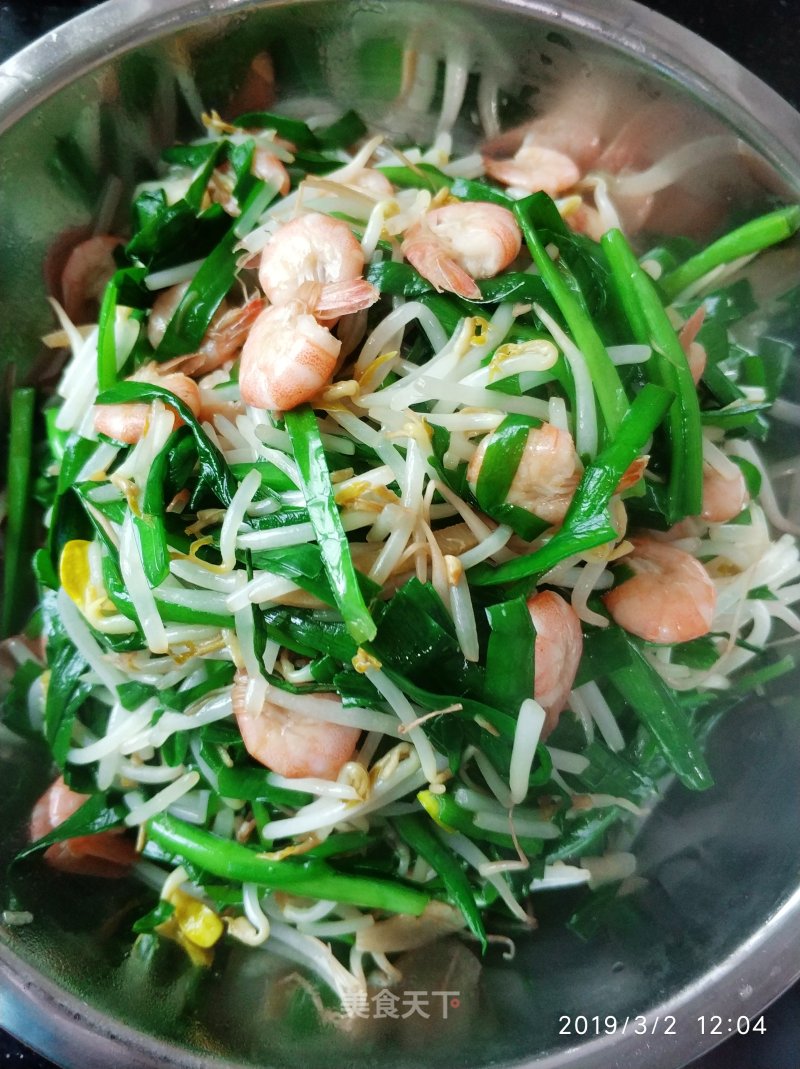 豆芽韭菜炒河虾的做法