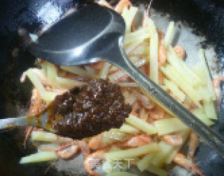 酱香河虾土豆条的做法步骤：6