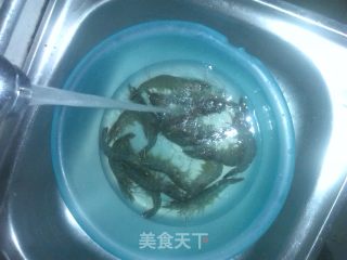 油焖河虾的做法步骤：1