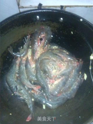 油焖河虾的做法步骤：4
