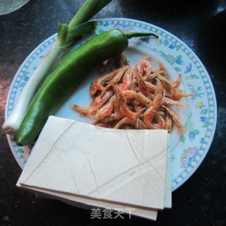 河虾豆腐丝的做法步骤：1