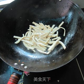 河虾豆腐丝的做法步骤：3