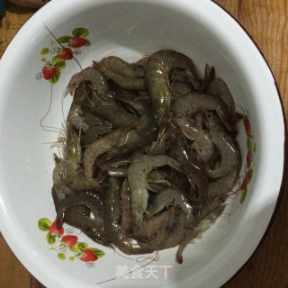 河虾烧泥鳅的做法步骤：1