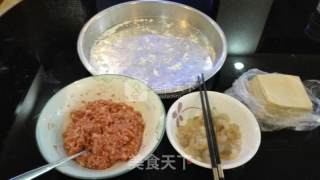 广式鲜虾云吞的做法步骤：4