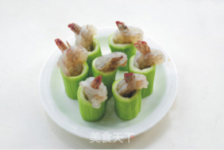 【蒜茸丝瓜鲜虾盅】夏日里需要“蒸”的美味的做法步骤：4