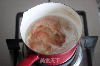 鲜虾清汤面的做法步骤：6