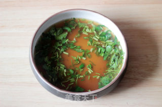 鲜虾清汤面的做法步骤：9