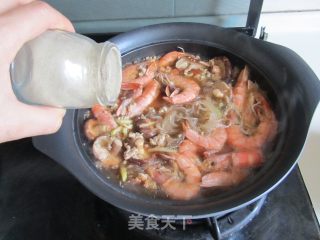 鲜虾粉丝煲的做法步骤：13