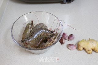 油焖大虾的做法步骤：1