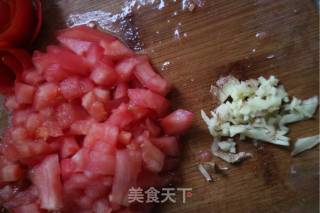 鲜虾西红柿焖面的做法步骤：2