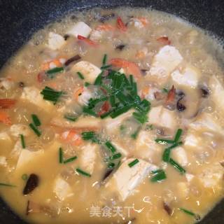 蛋黄鲜虾烩豆腐的做法步骤：9