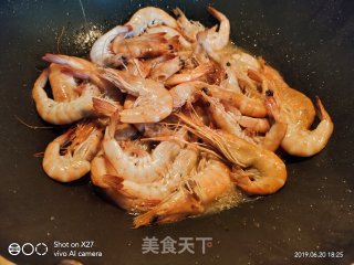 炒基围虾的做法步骤：2