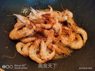 炒基围虾的做法步骤：3