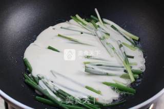 韩式海鲜葱饼的做法步骤：7