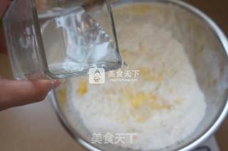 【冬季养生】香脆鲜虾秋葵煎饼的做法步骤：2