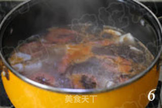 紫晶藻鲜虾豆腐汤的做法步骤：6