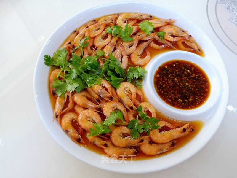 红汤基围虾的做法
