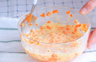 胡萝卜鲜虾米粉饼的做法步骤：5