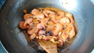 薄荷胡椒烧基围虾的做法步骤：7