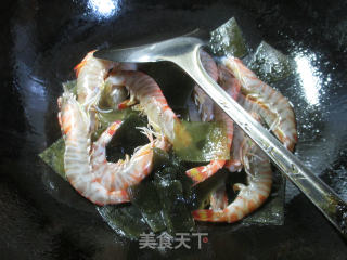 海带炒基围虾的做法步骤：4