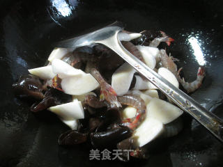 黑木耳茭白基围虾 的做法步骤：6