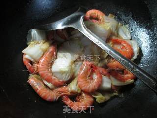 白菜炒基围虾 的做法步骤：9