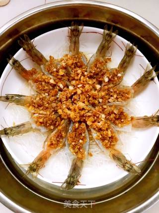 蒜泥粉丝蒸虾的做法步骤：7